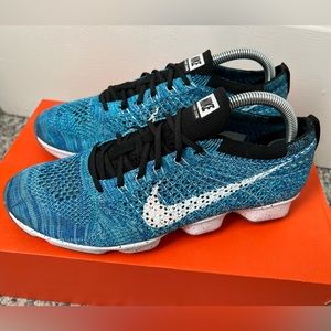 Women’s Nike fly knit zoom agility